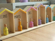 Cargar imagen en el visor de la galería, Las casitas de los días de la semana